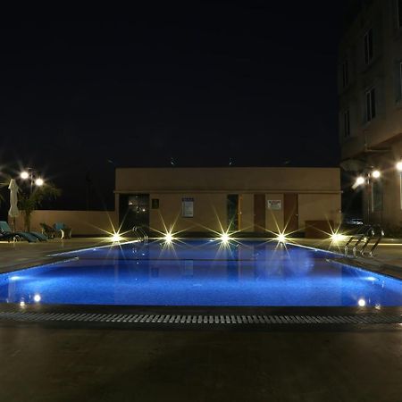 The Fern Residency Mundra Otel Dış mekan fotoğraf