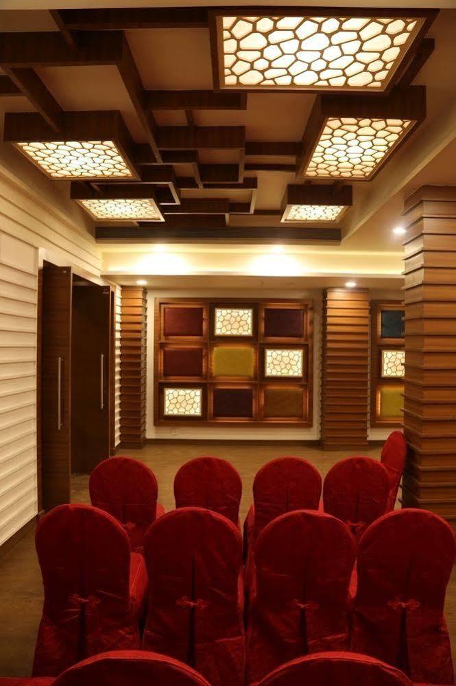 The Fern Residency Mundra Otel Dış mekan fotoğraf