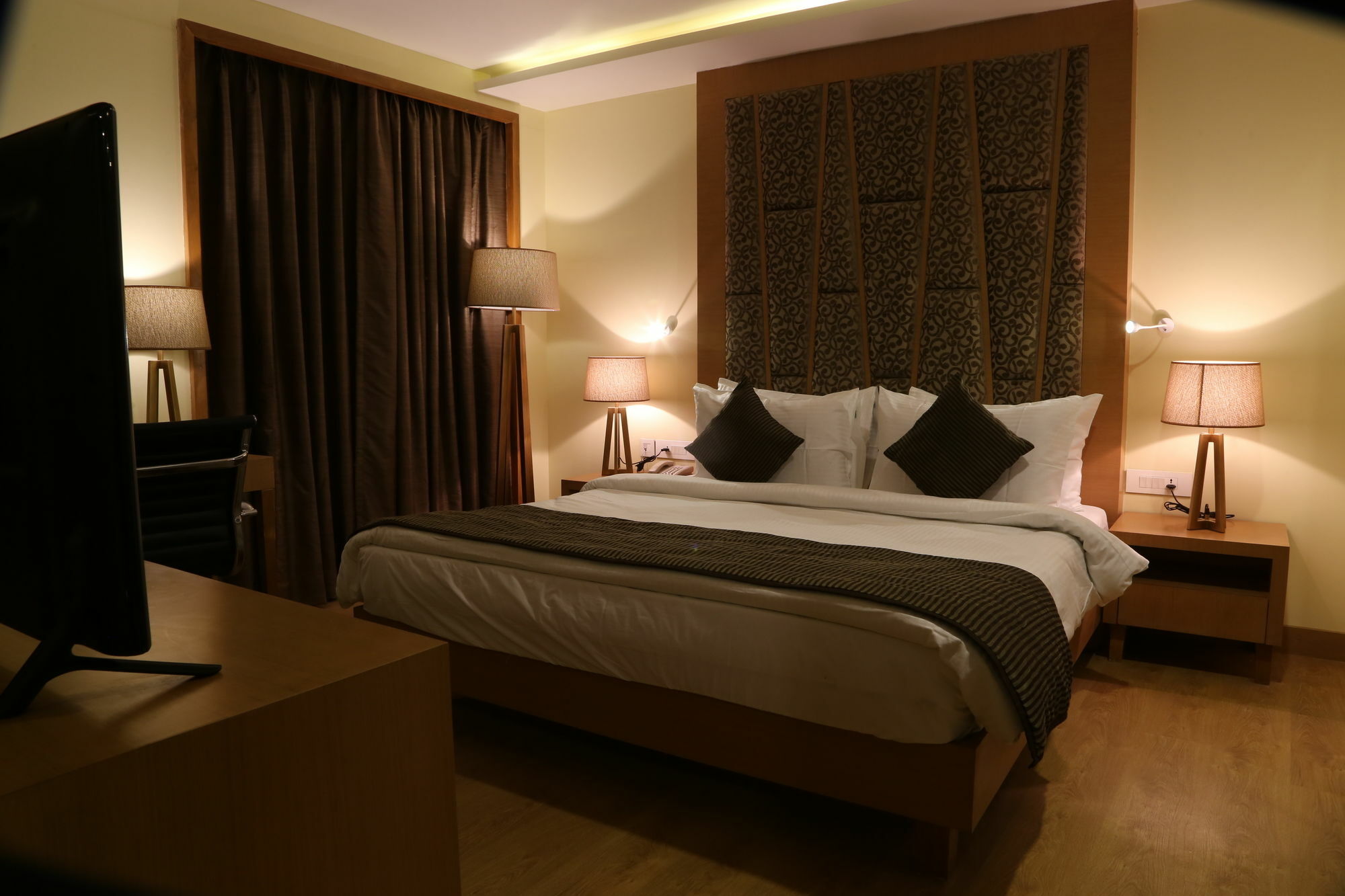 The Fern Residency Mundra Otel Dış mekan fotoğraf