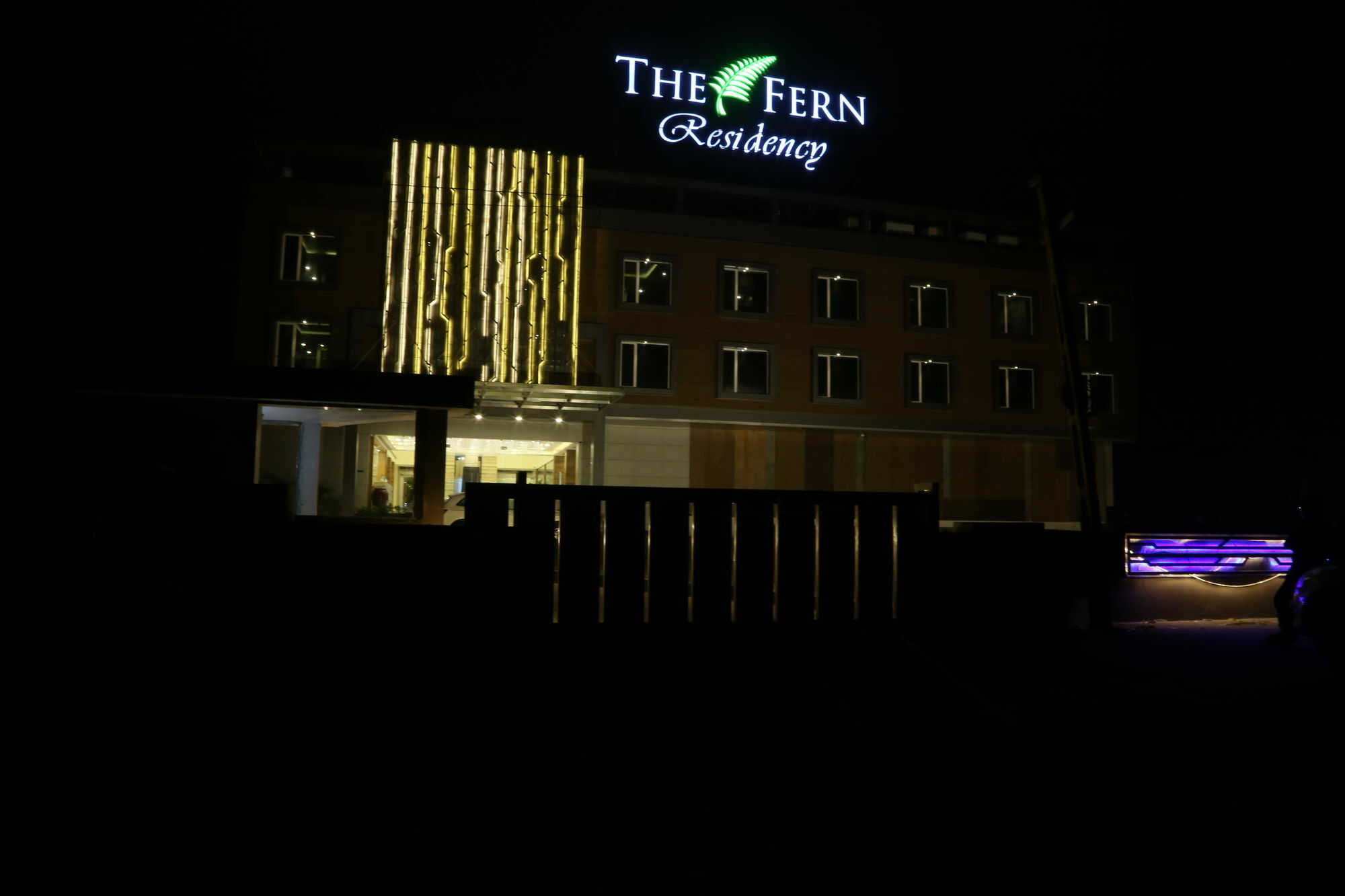 The Fern Residency Mundra Otel Dış mekan fotoğraf